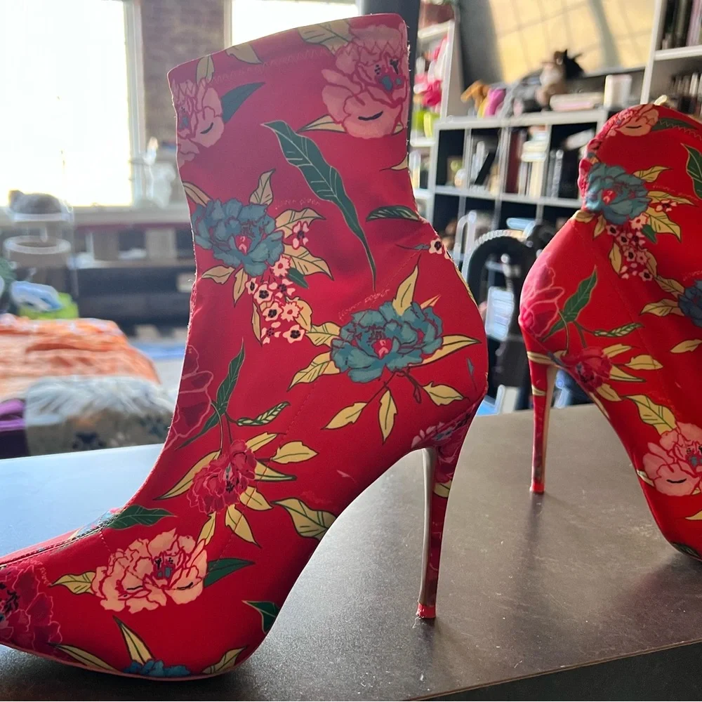 Aldo red floral boots - Picture 14 of 15